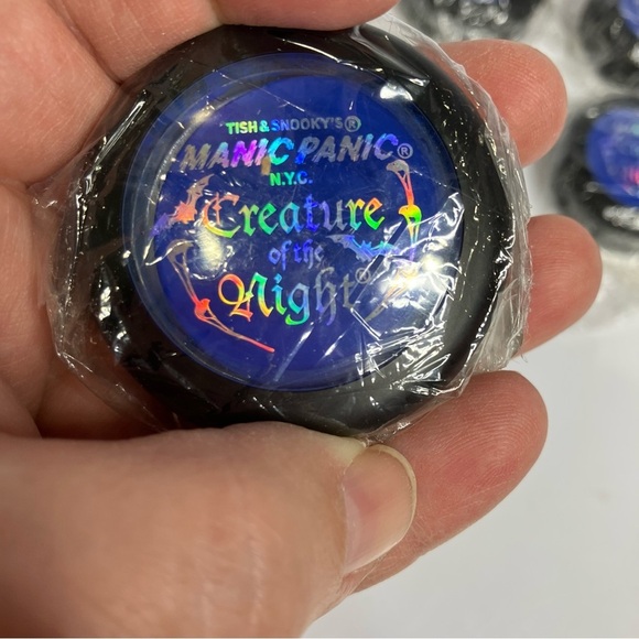 Tish & Snooky’s manic panic blue moon face & body paint clown theatre - Picture 2 of 3